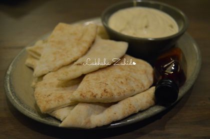 PERi-PERi Hummus & Pita